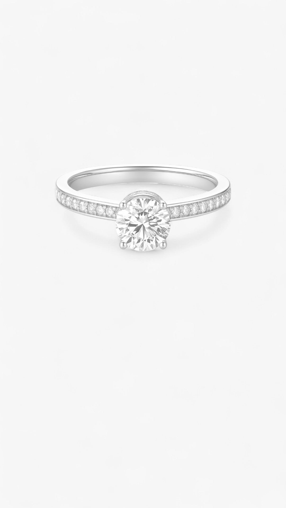 Anillo de joya brillante