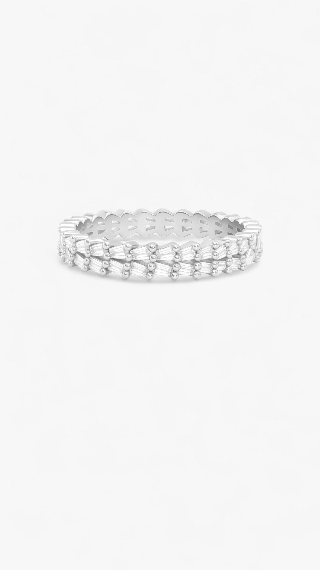 Anillo de cascada brillante