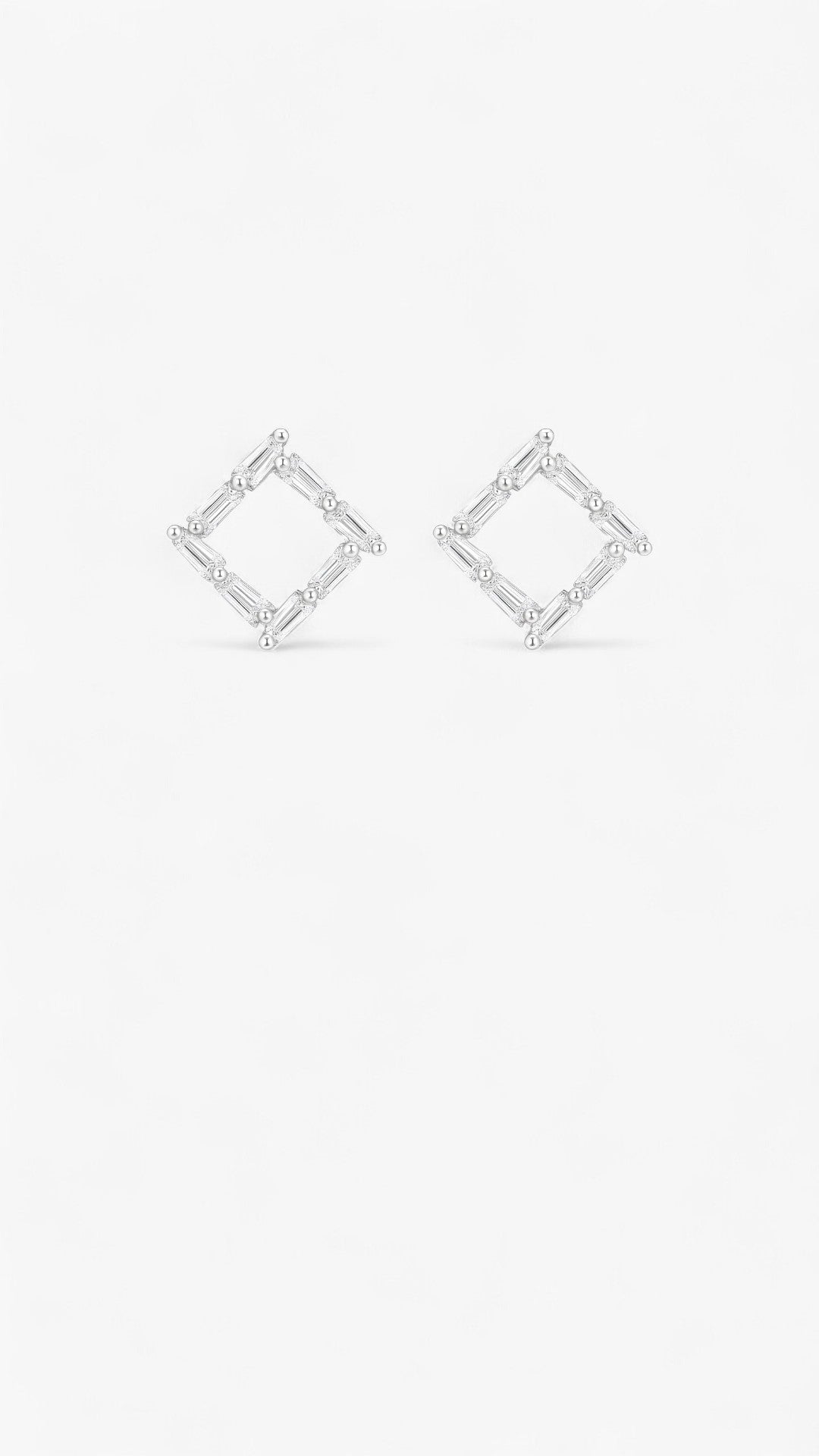 Timeless Refinement Earrings