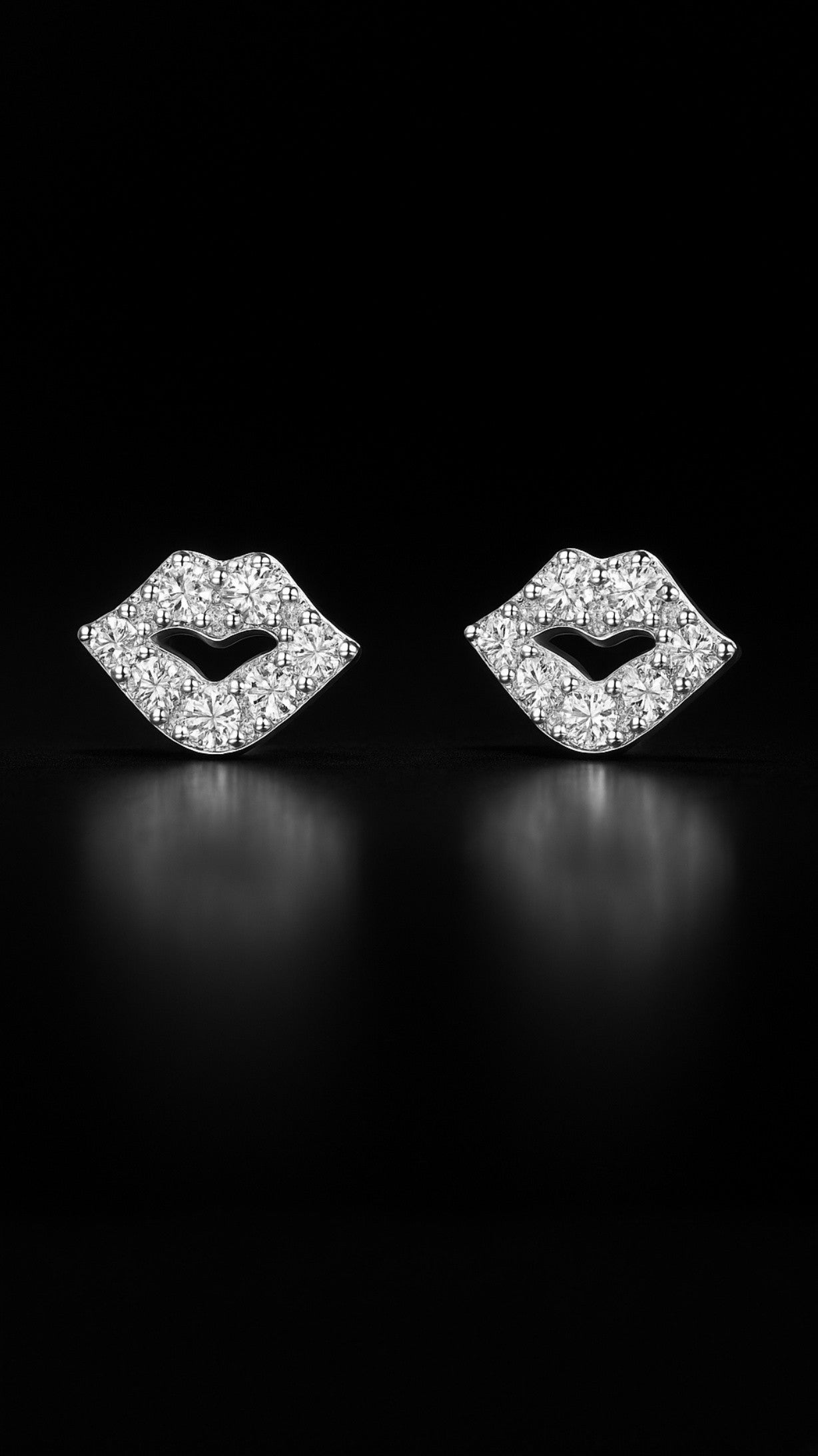 Smooch Sparkle Earrings