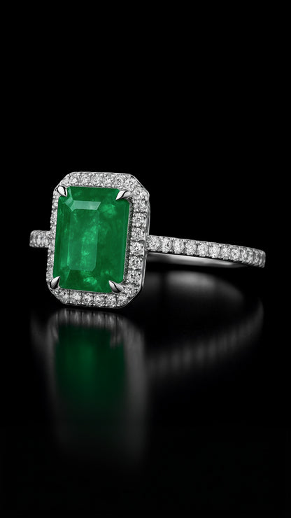 Emerald Majesty Ring