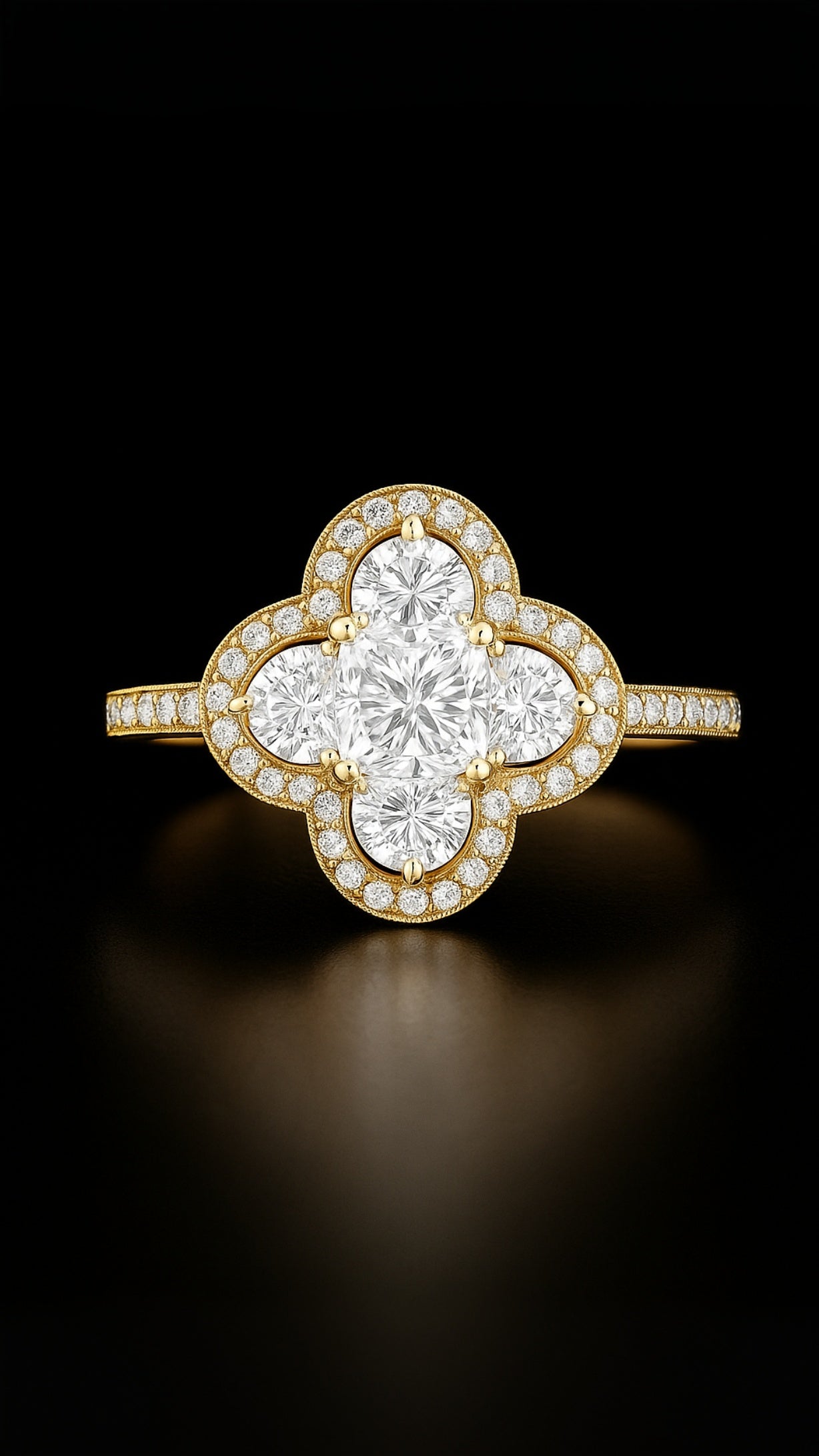 Clover Elegance Ring
