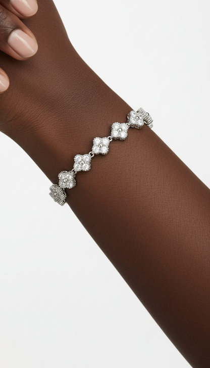 Clover Elegance Bracelet