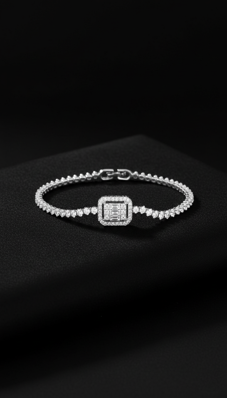 Crowned Gleam Bracelet