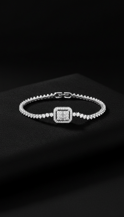 Crowned Gleam Bracelet