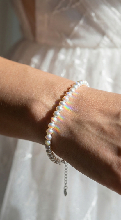 Pearl Presence Bracelet