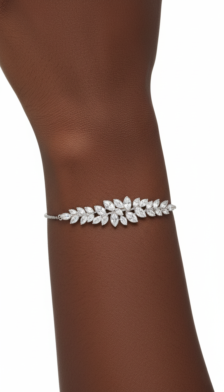 Elara Gleam Bracelet