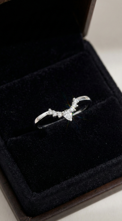 Elegant Mystique Ring