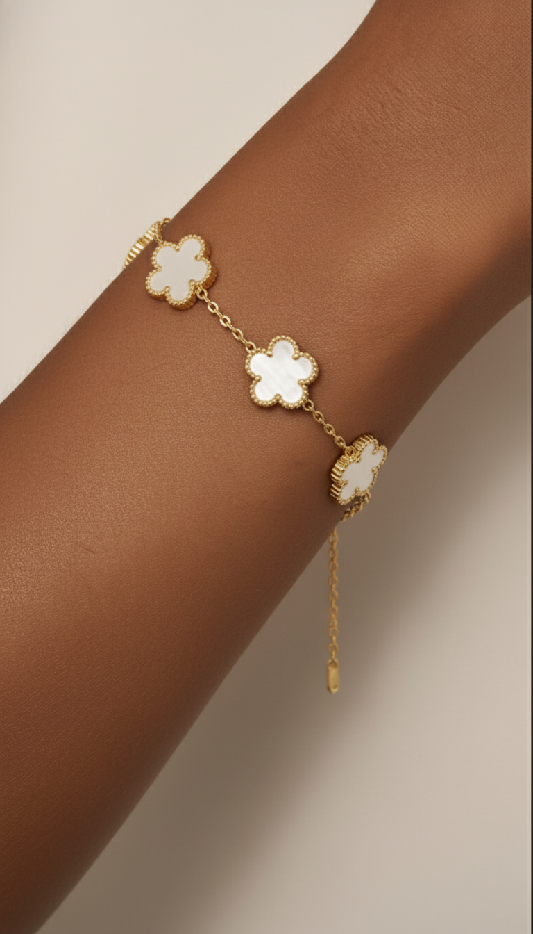 Divine Clover Bracelet