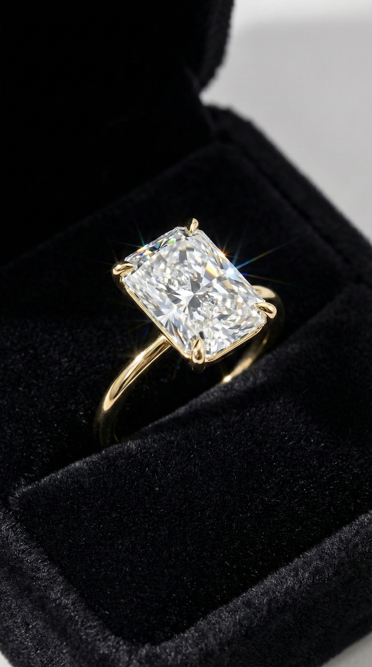 Divine Diamond Ring