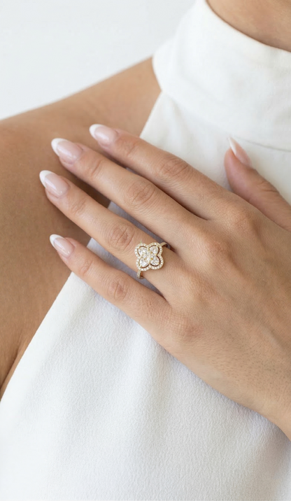 Clover Elegance Ring