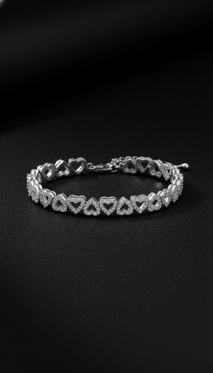 Noir Heartline Bracelet