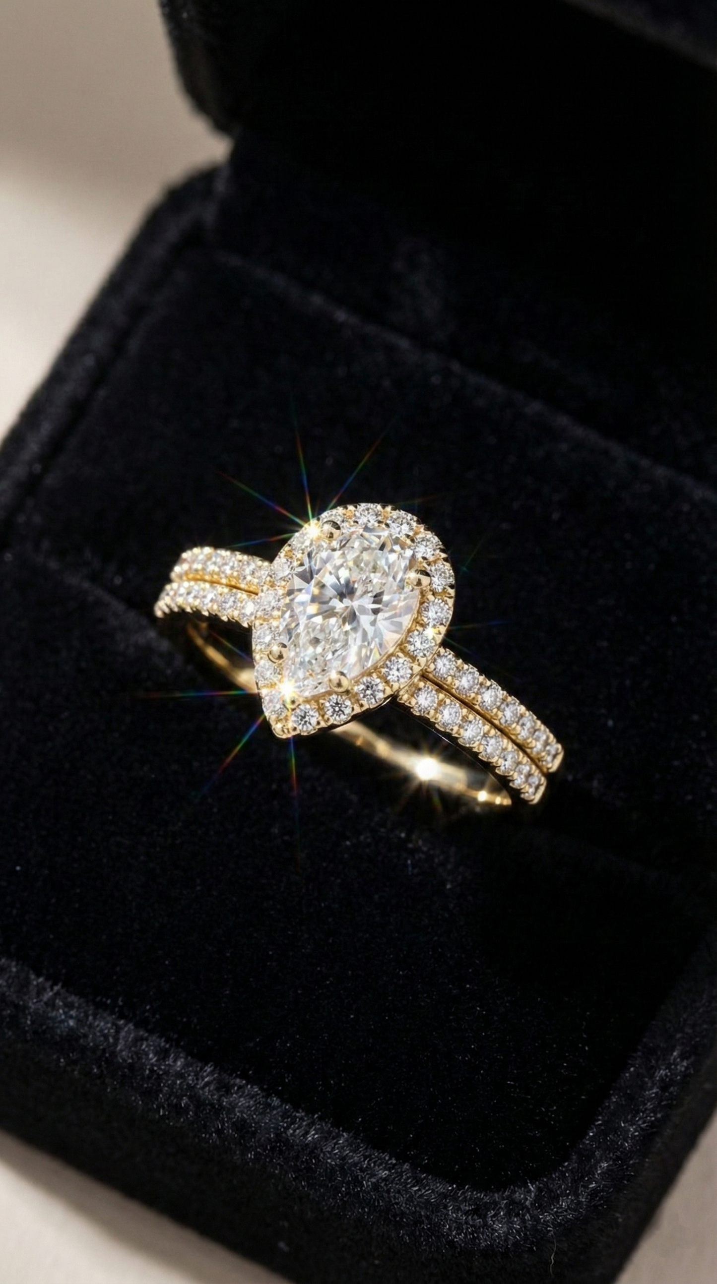 Stellar Eclipse Ring