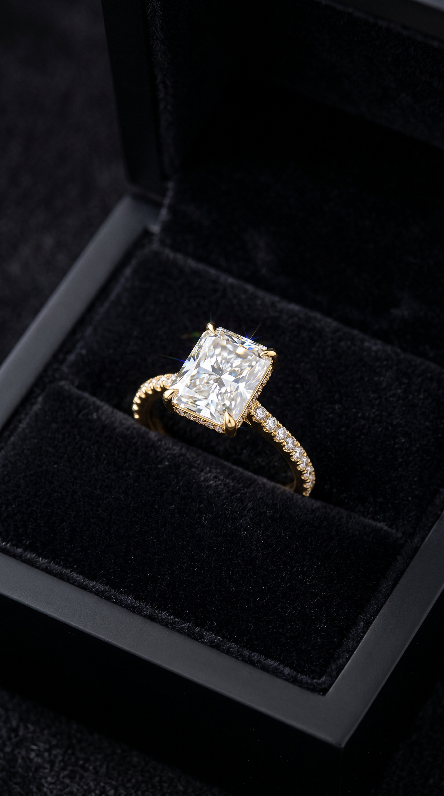Glimmering Galaxy Ring
