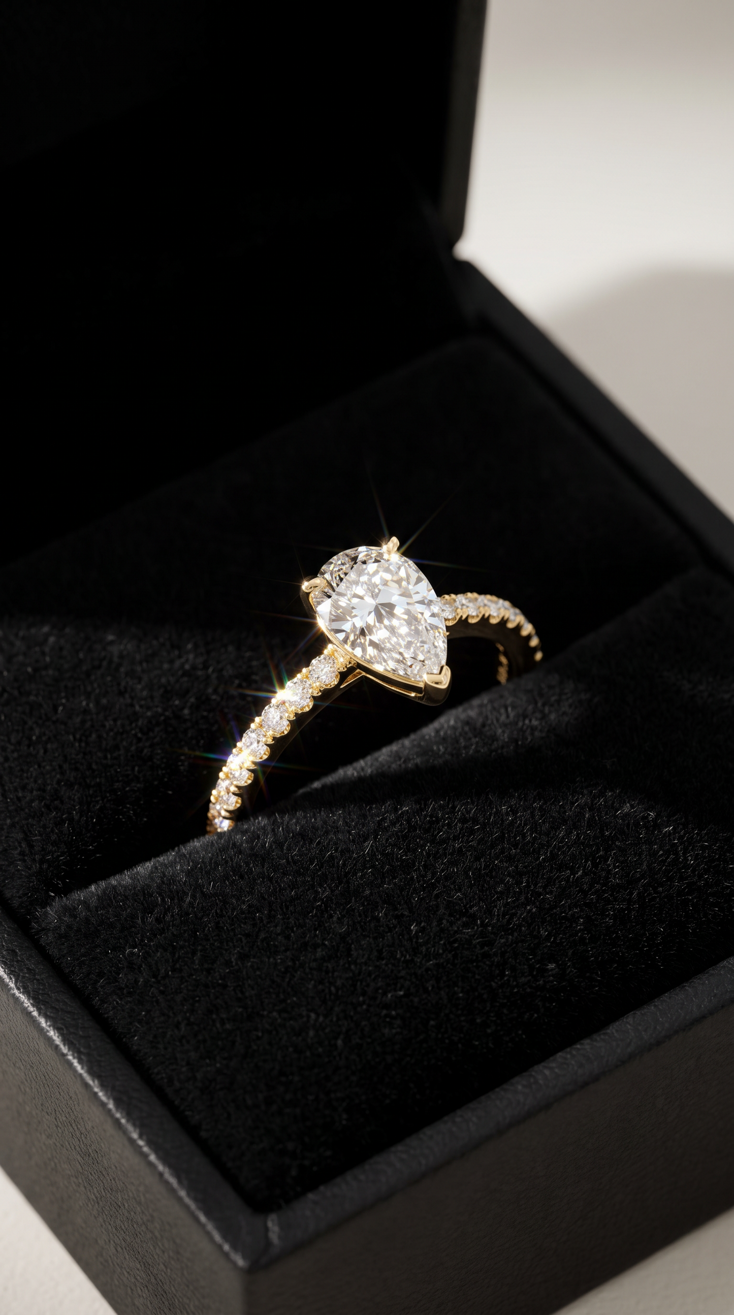 Comet Trail Ring Gold