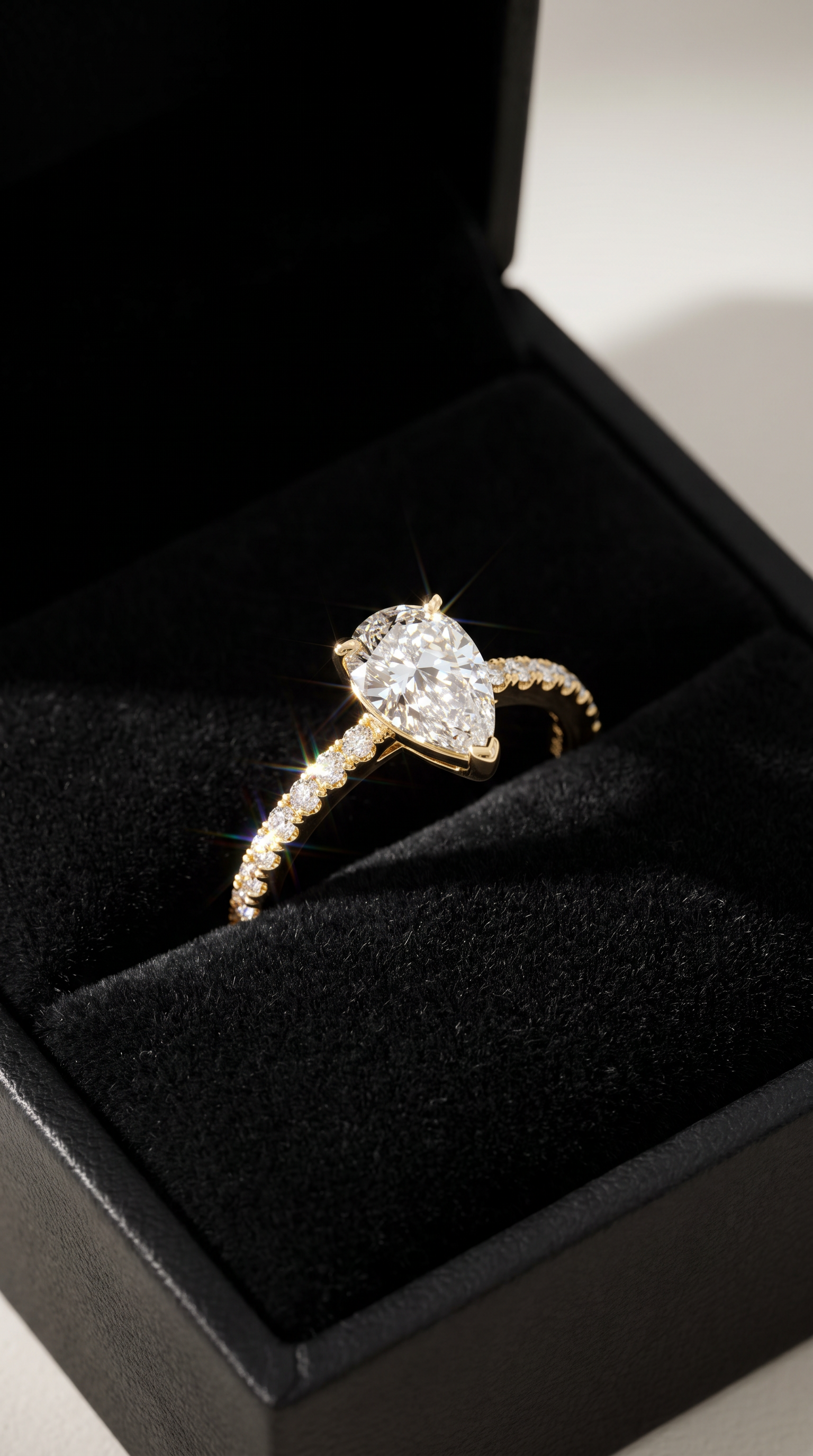 Comet Trail Ring Gold
