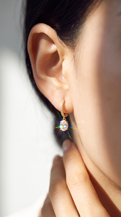 Graceful Sway Earrings Gold