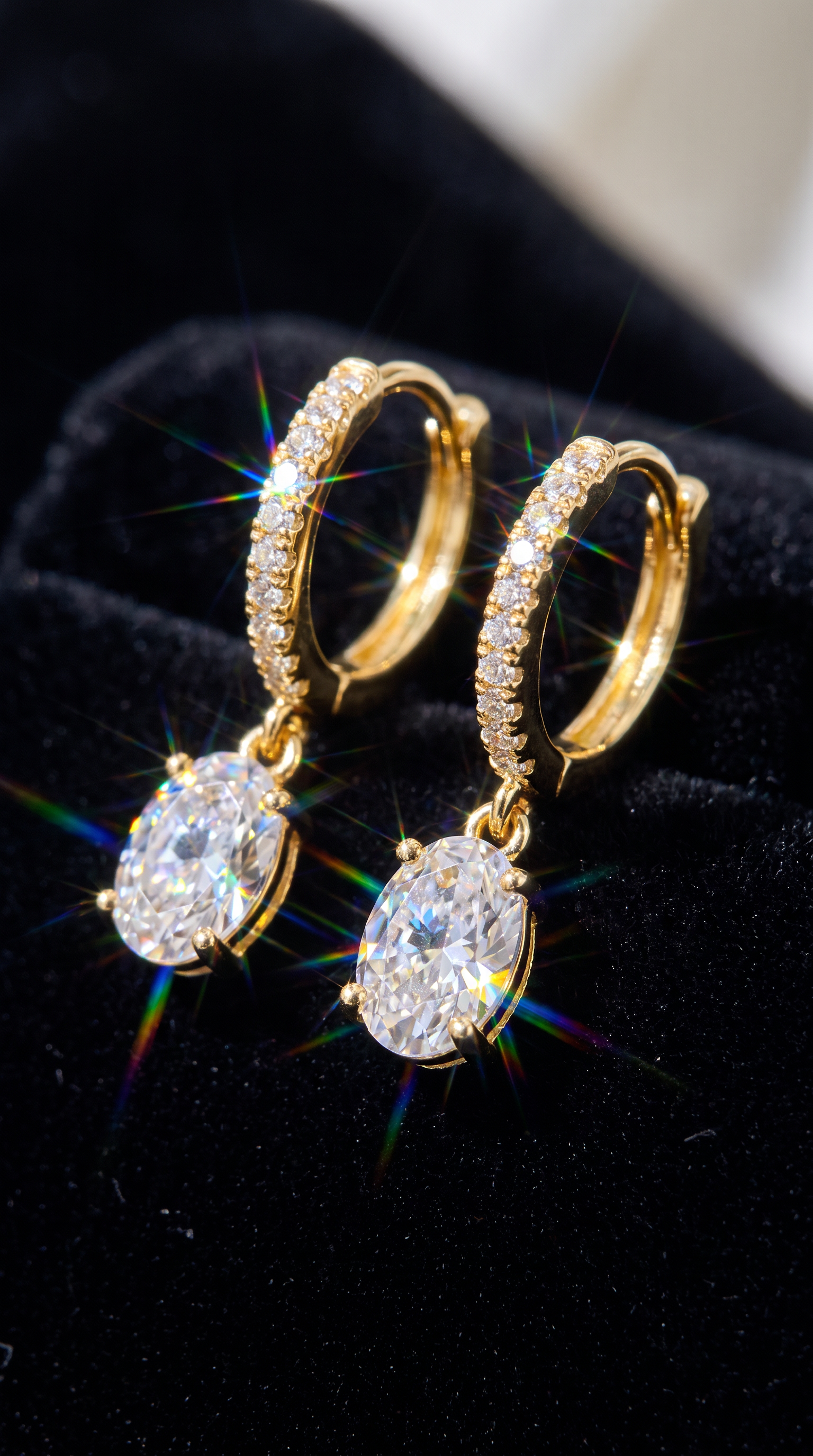 Graceful Sway Earrings Gold
