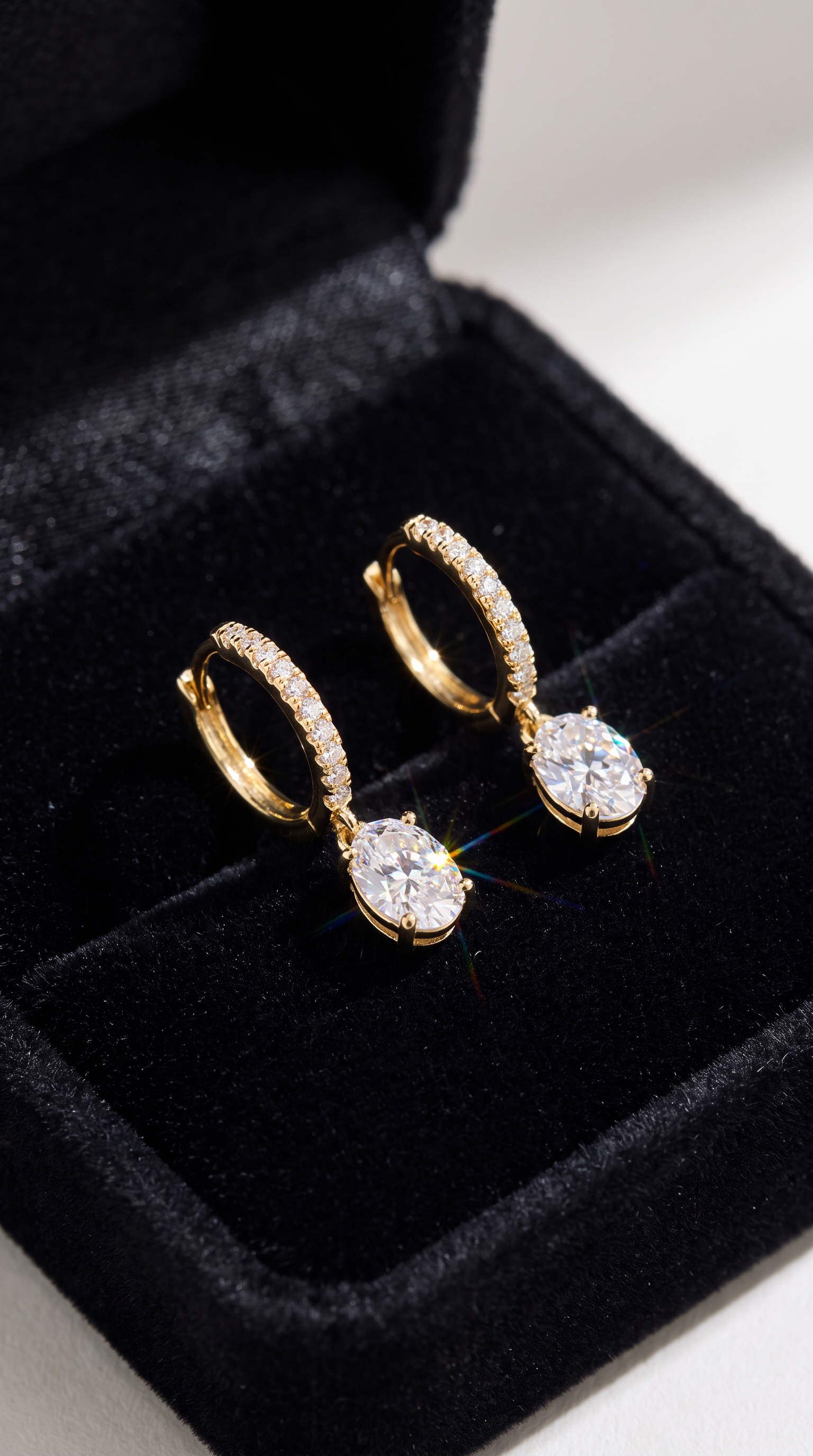 Graceful Sway Earrings Gold