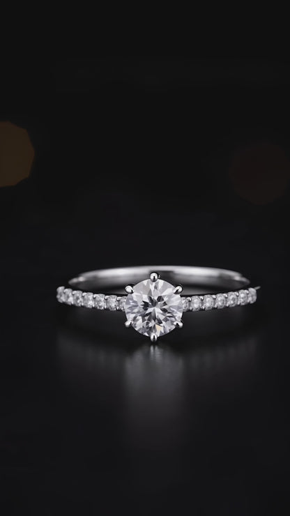 Anillo de cascada de diamantes