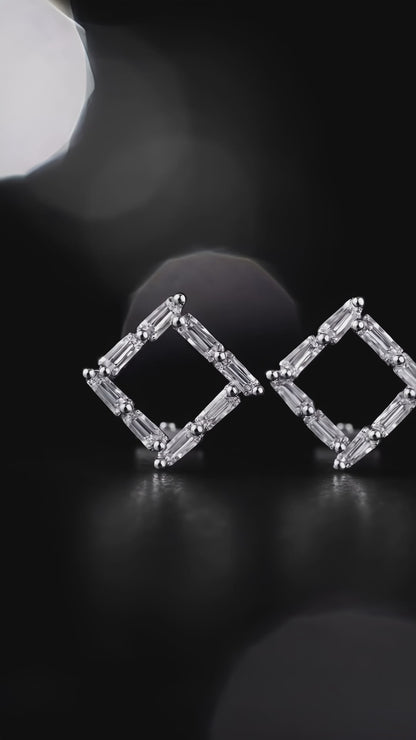 Timeless Refinement Earrings
