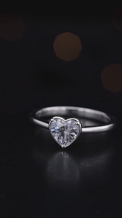 Anillo de corazón etéreo