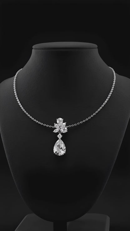 Elegance Veil Necklace