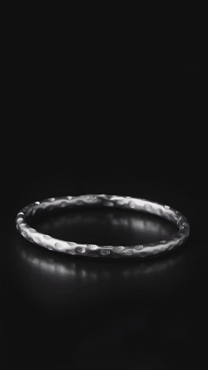 Eterisk Loop Ring