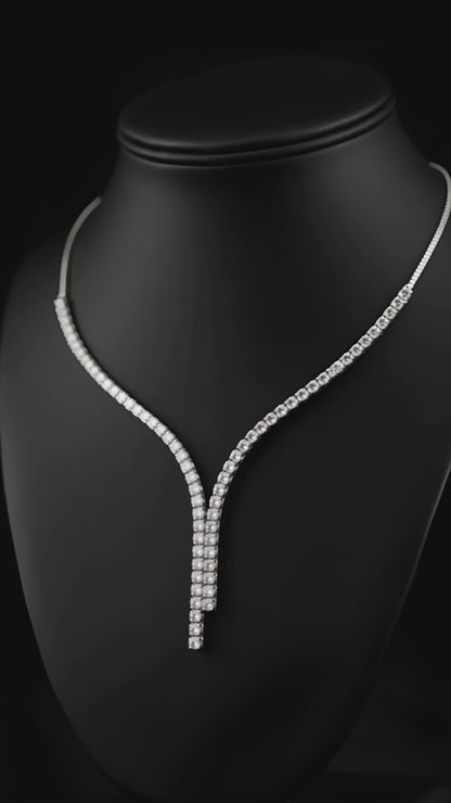 Gleam of Eternity Necklace