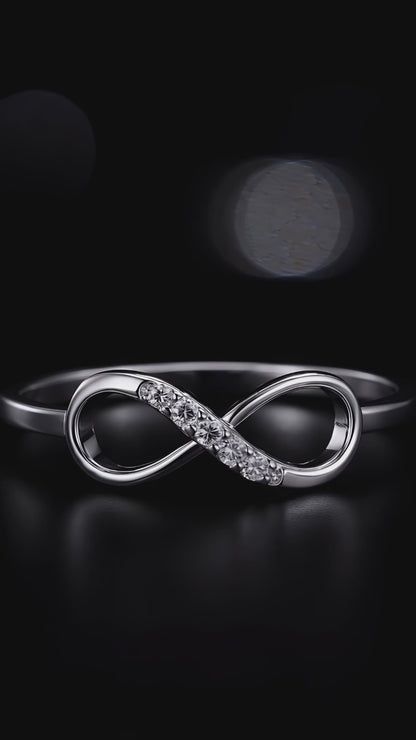 Oändlig Hängivenhet Ring