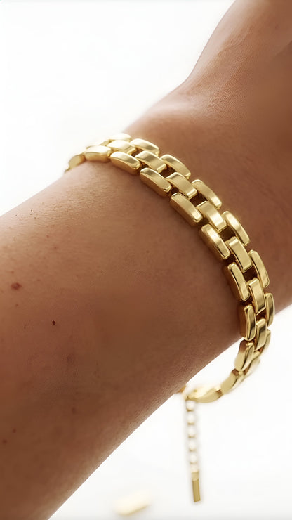 Interlocked Couture Bracelet