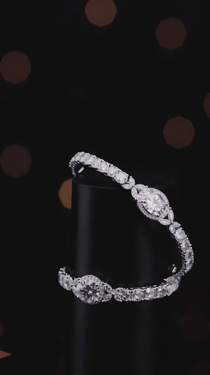 Solaris Embrace Bracelet