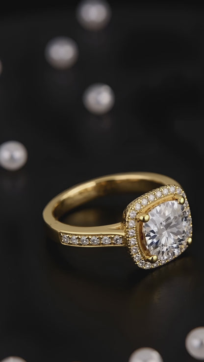 Majestic Diamond Ring