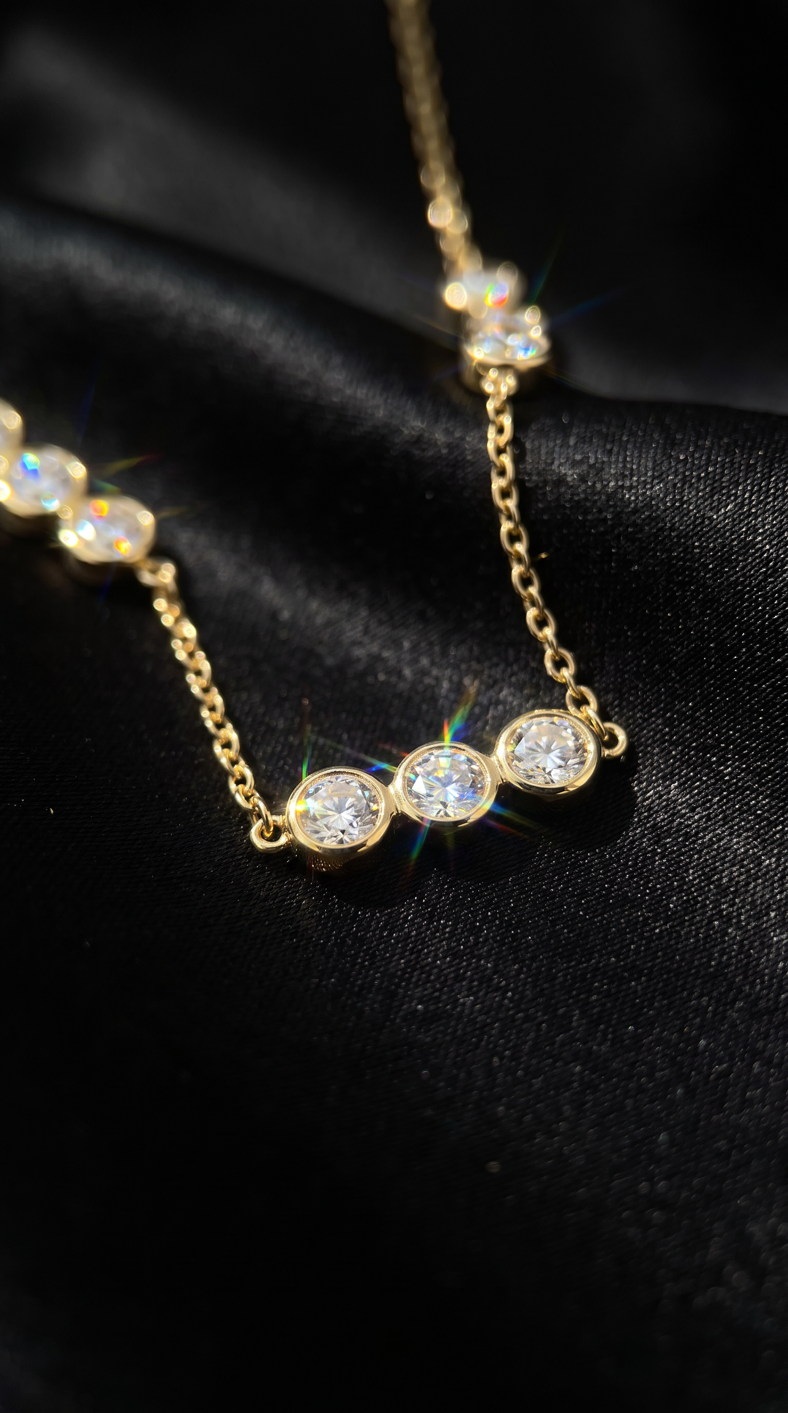 Triple Orbit Necklace Gold